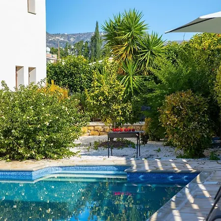 Eliza, Coral Bay * Peyia